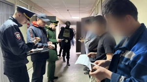 Rossiya hududida noqonuniy migrantlarga qarshi keng ko lamli reydlar otkazildi