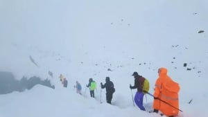 Tourists stranded due to a snowstorm in the Hindu Kush