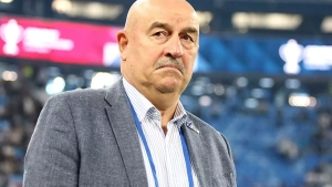 Cherchesov legionerlar limitining kamayishiga norozilik bildirdi