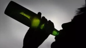 В Кувейте нелегальные алкогольные напитки убили 23 человека