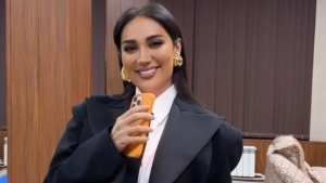 Munisa Rizayeva performed a duet at the “Setora” concert