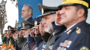 Eron Yaqin Sharqda kuchli va zaif tomonlarga ega