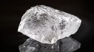 A huge 340-carat diamond was found in Russia