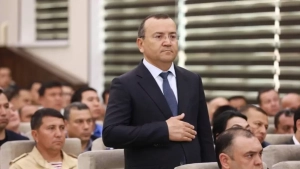 Bekobodda xizmatkorlarga maosh yarim pul mukofoti berildi