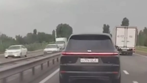 Водитель Lixiang не уступил дорогу скорой помощи