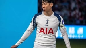 Son Xyon Min Tottenhemni tark etishini rasman e’lon qildi