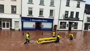 Storm damages continue in Portugal and Britain