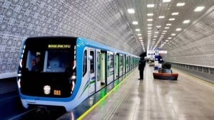 The number of metropolitan passengers increased by 10 percent