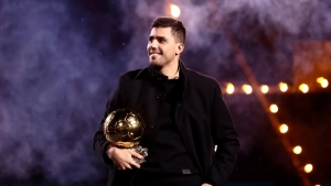 «Barselona» «Manchester Siti» yarimhimoyachisi Rodri transferini rasman e'lon qildi