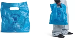 Balenciaga presented its unusual bag for 995 dollars