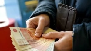 Rossiyada oddiy hayot uchun oyiga 250 ming rubl kerak