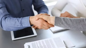 Студенткам предоставляется государственная помощь на оплату по контракту