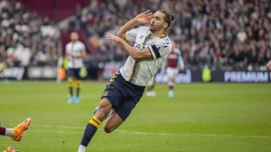 Dominic Calvert-Lewin signed a contract with Leeds