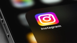 A new paid subscription service is being tested on Instagram.