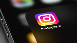A new paid subscription service is being tested on Instagram.