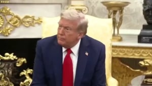 Трамп и Зеленский обсудили войну в Белом доме