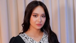 Aysanem Yusupova 29 yoshini nishonlamoqda