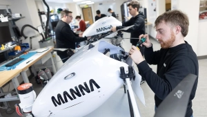 Manna Aero startapi AQSH bozorida dronlar orqali mahsulot yetkazib beradi