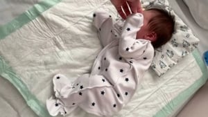 Jizzaxda tibbiyotchi kiyimida chaqaloq o‘g‘irlandi