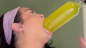 Саманта Рамсделл: Обладательница самой большой рта!