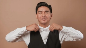 Jenisbek Piyazovning qimmatbaho avtomobili ijtimoiy tarmoqlarda qizg‘in muhokamada