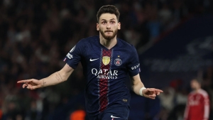 Xvicha Kvarasxeliya «PSJ» klubini tark etish niyatida emas