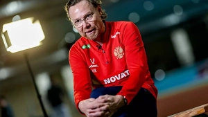 Ponomaryov: Karpin organizes the defense incorrectly