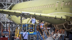 Xitoyda C919 samolyotlarini yetkazib berish rejasi ortda qolmoqda