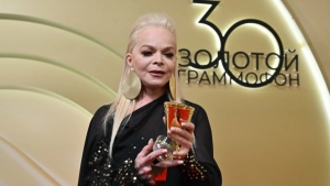 Larisa Dolina firibgarlik ishi bo‘yicha sudga kelmadi