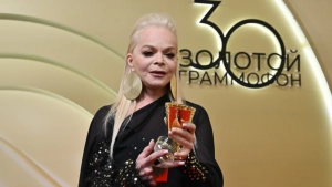 Larisa Dolina firibgarlik ishi bo‘yicha sudga kelmadi