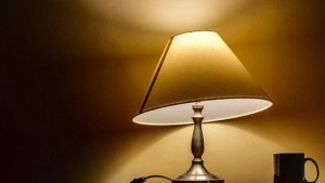 Singapore Scientists Create a Device That Generates Electricity from Air and Heat