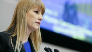 Jurova legionerlar limitini qattiqlashtirishni qo‘llab-quvvatlaydi