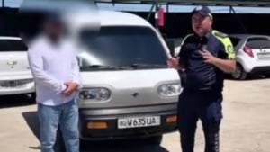 In Bukhara, a Damas was fined for driving on the wrong side of the road