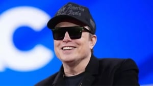 Elon Maskning boyligi 500 milliard dollarga yetdi