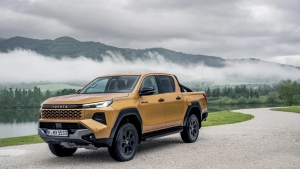 Toyota kompaniyasi gibrid Hilux modelini ishlab chiqarishni kechiktirdi