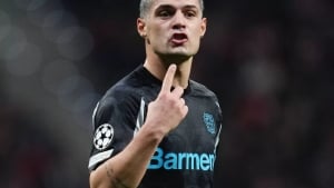 Bayer Jaka transferini taklif sabab rad etdi