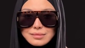 Muqaddas Sadullayeva appeared in luxurious attire resembling that of a queen.