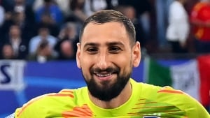 Agkatsev Donnarummani dunyoning eng kuchli darvozaboni deb atadi