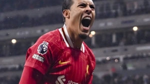 Гол Ван Дейка принес важную победу «Ливерпулю»