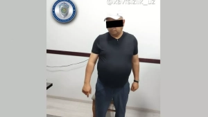 В Бухаре налоговый работник был задержан во время получения взятки