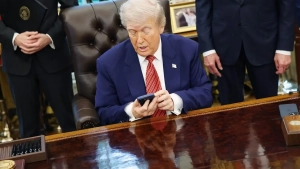 Трамп за 5 часов опубликовал более 160 постов