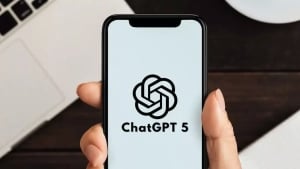 ChatGPT-5 tezroq, ammo mukammal emasligi aniqlandi
