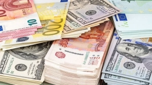 Rossiya banki dollar va yevro kursining pasayganini e'lon qildi