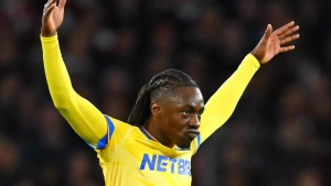 Eberechi Eze Tottenhemga o‘tish istagini bildirdi