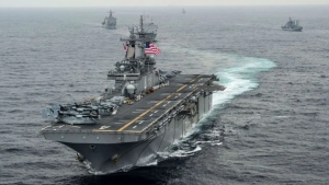 AQSh Tripoli kemasi Fors ko'rfaziga yo'l oldi