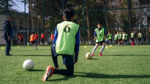 Eldor Shomurodov bolalar orzularini qo'llab-quvvatlamoqda