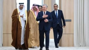 Abunayyan Mirziyoyev islohotlarini yuqori baholadi