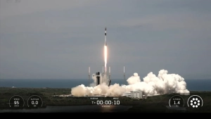 SpaceX kompaniyasi orbitaga yana yigirma to'qqizta sun'iy yo'ldosh chiqardi