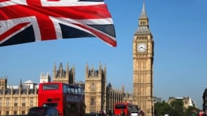 Buyuk Britaniya Kiyevga Rossiya aktivlari evaziga yordam berdi