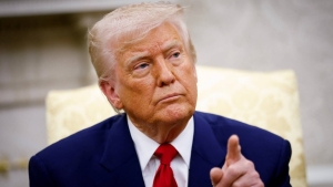 Трамп заявил, что не будет подписывать другие документы, пока закон SAVE не будет одобрен.